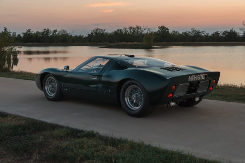 Легендарний Ford GT40 1966 року продали за 7 мільйонів доларів