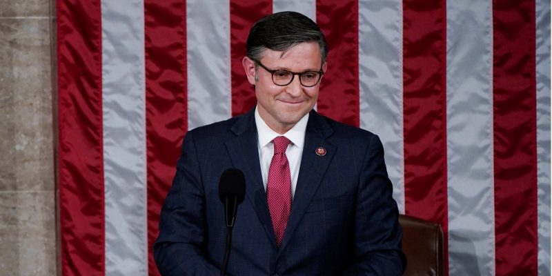 Спікер палати представників США закликав до відставки президента Байдена