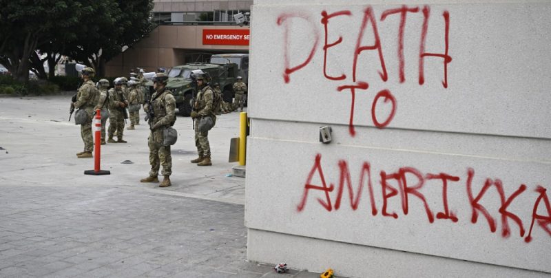 Протести у Каліфорнії, чому губернатору загрожують арештом