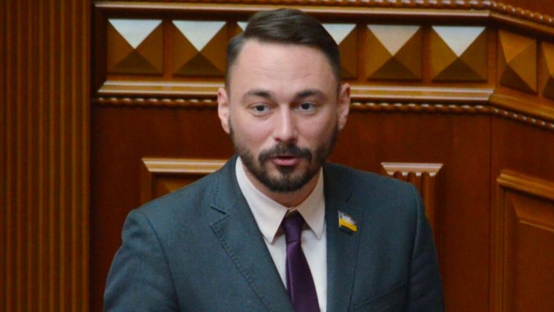 Депутат Гурін порівняв себе з військовими та заговорив про скасування пільг — скандал у мережі