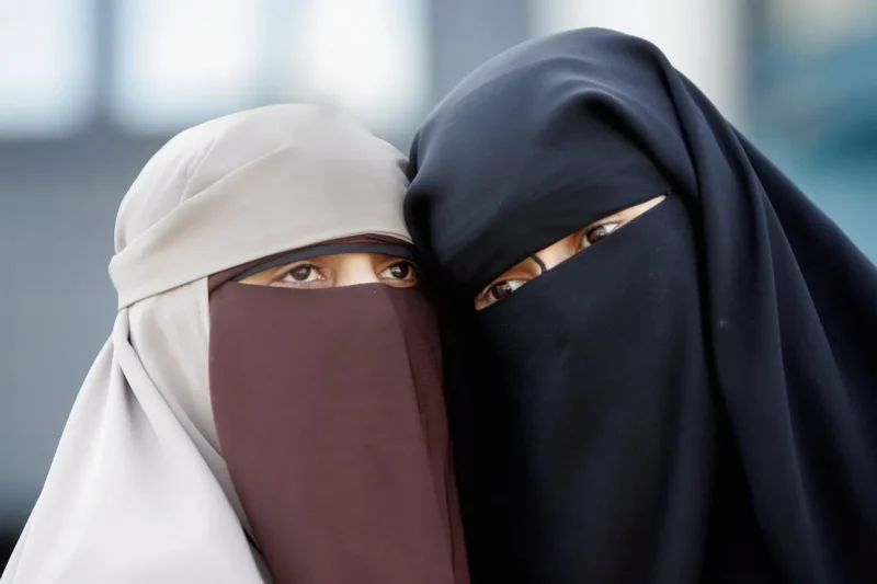 У Португалії заборонили бурку та нікаб: парламент ухвалив закон про відкриті обличчя