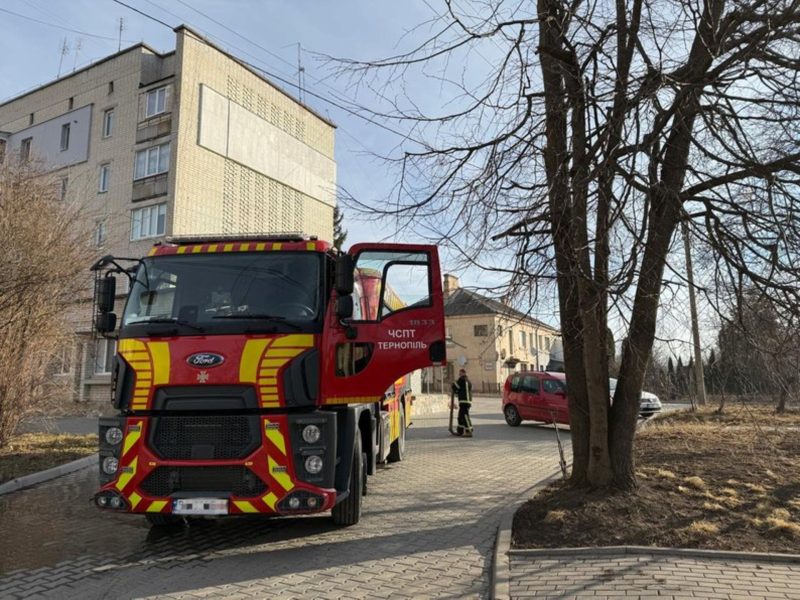 Нічні пошуки у Тернополі: знайдено ще одну загиблу, кількість жертв зростає