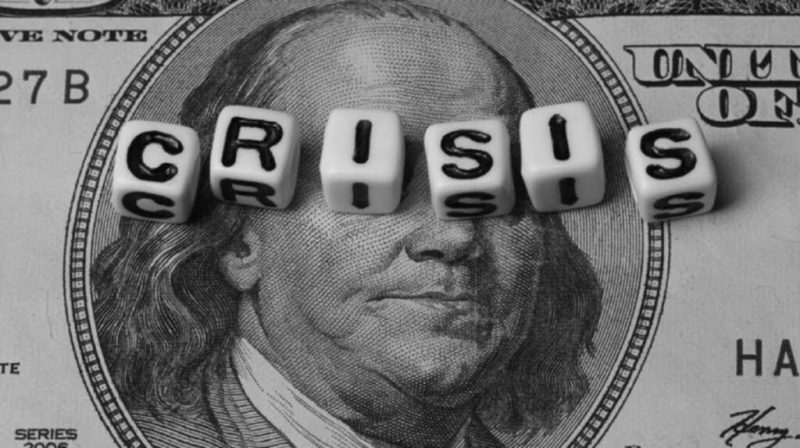 Світ на порозі фінансової кризи, долар може обвалитися