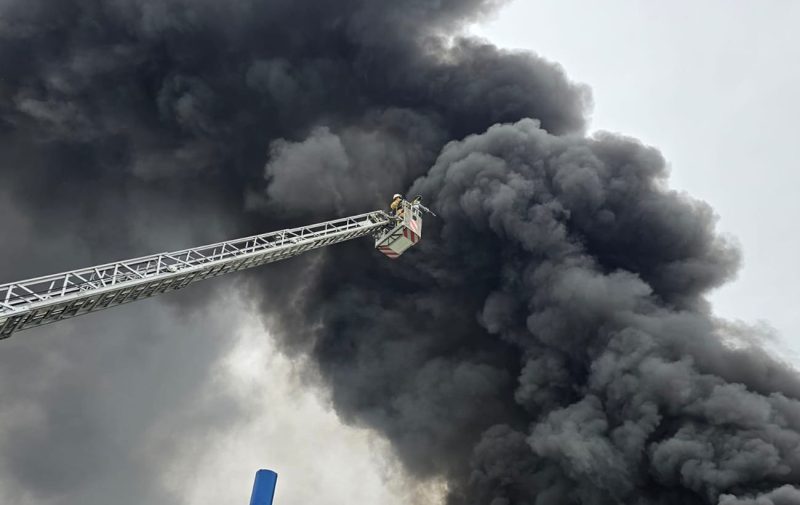 У США стався потужний вибух на найбільшому нафтозаводі Нью-Мексико