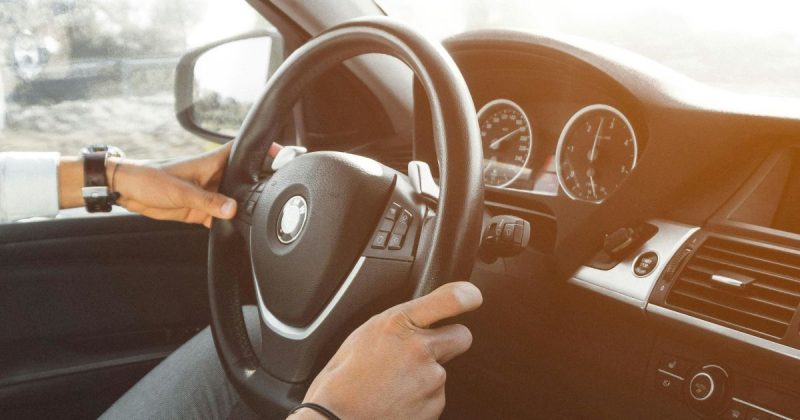 Українських водіїв попередили про суворі штрафи за порушення правил щодо номерних знаків